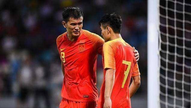 LOL-今晚体能课后，洛杉矶湖人门线救险备战亚洲杯，球迷炸锅，控场能力成焦点(披荆斩棘3成团名单)