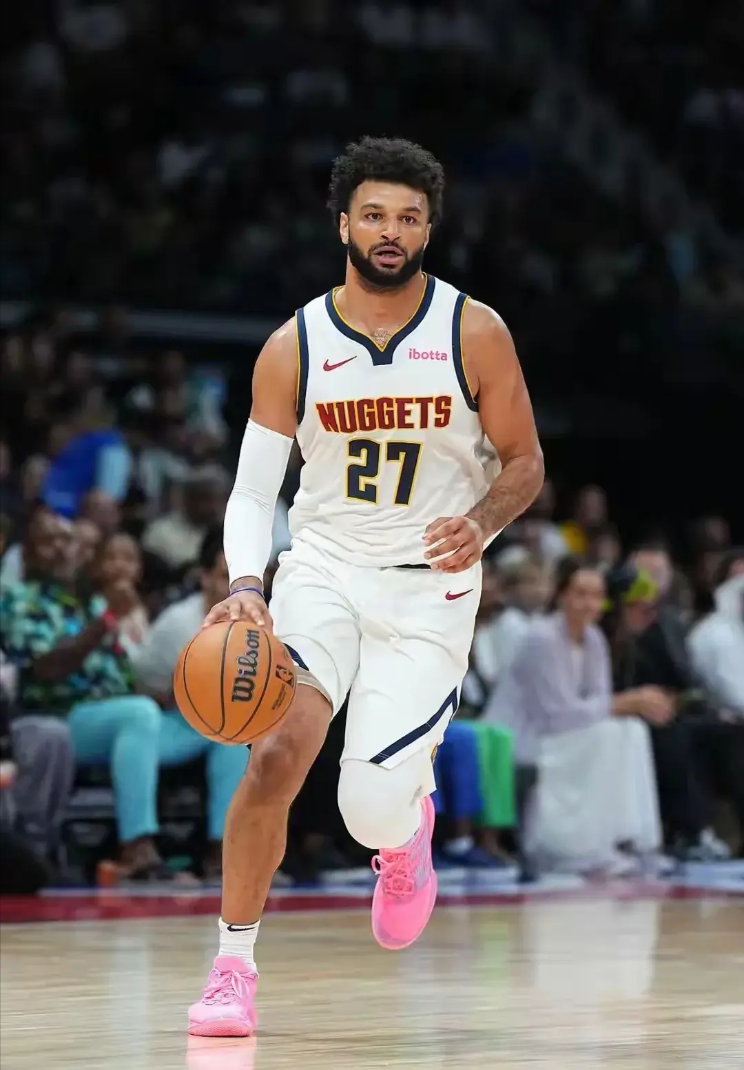 LPL-穆雷迎来十赛季出色发挥，美国队观众热烈欢呼！全场沸腾不已的简单介绍