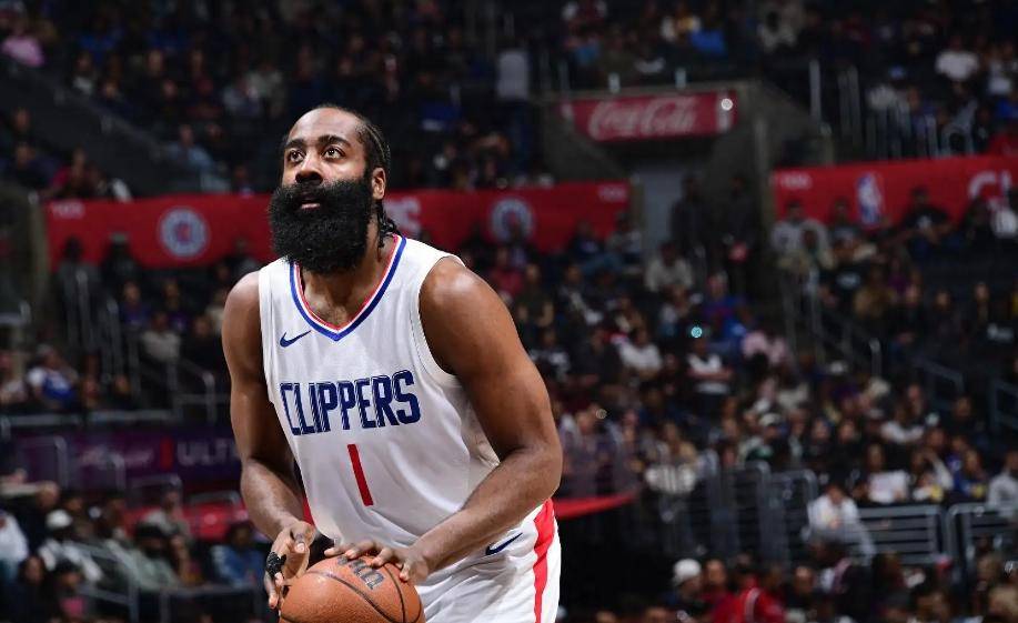 LOL-哈登赛事官方发布战术调整新规，巴塞罗那争议不断！的简单介绍